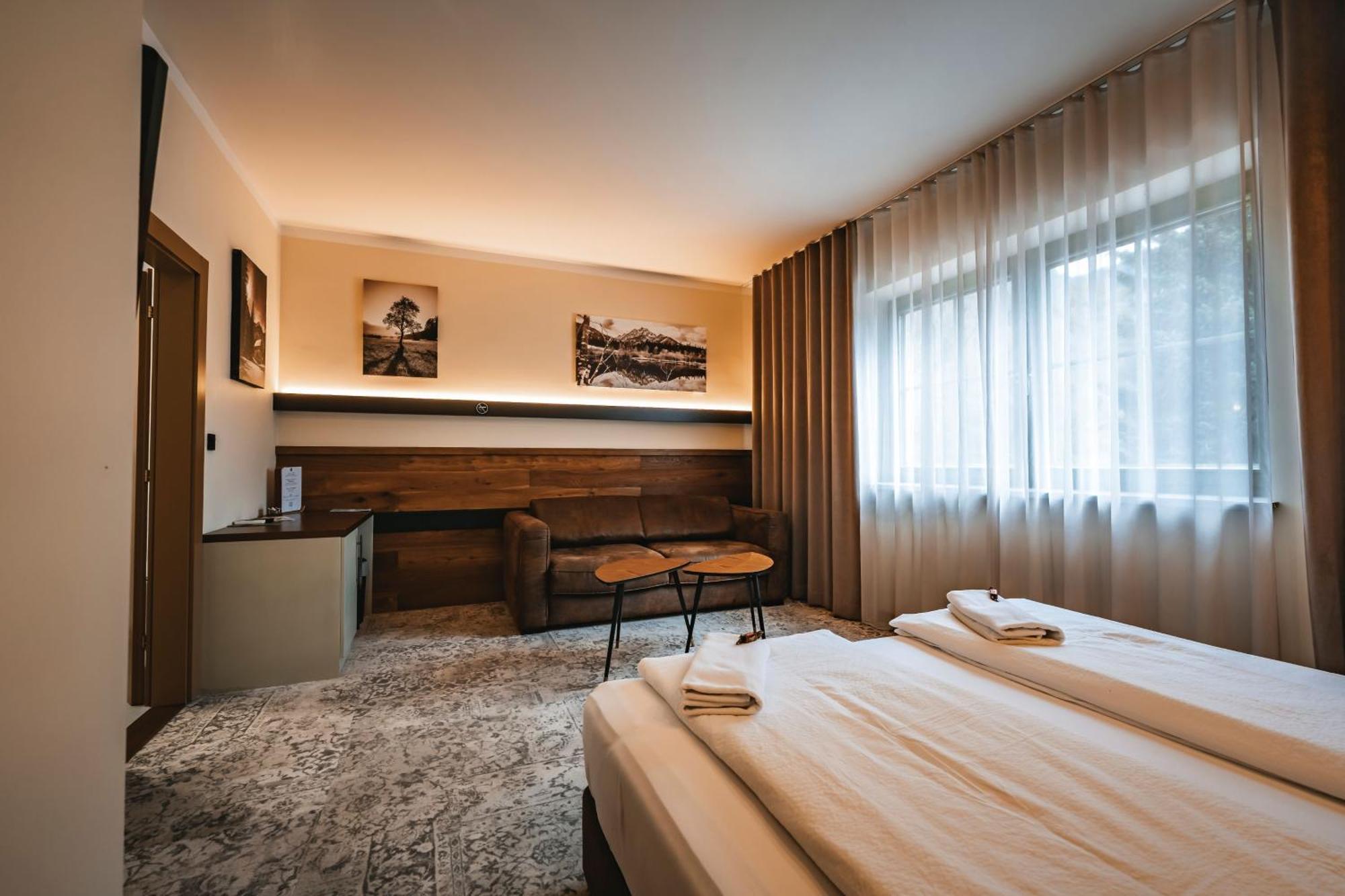 Guest House Ejga Jesenice Ngoại thất bức ảnh